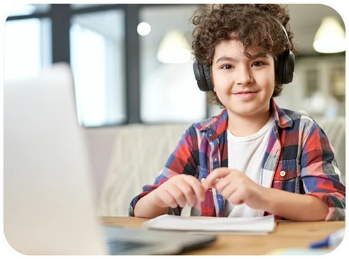 boy-on-laptop