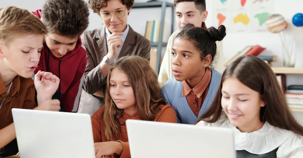 How to Choose the Best Online School in India for Your Child’s Future Success